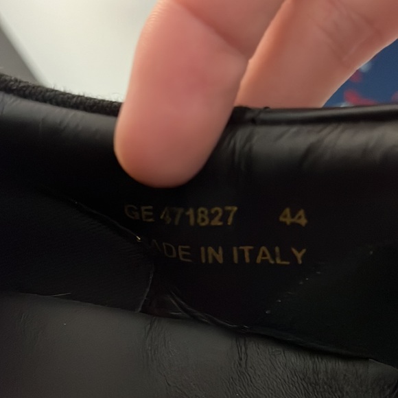 Saint Laurent Distressed Logo Sneaker 11/44 - Picture 5 of 8